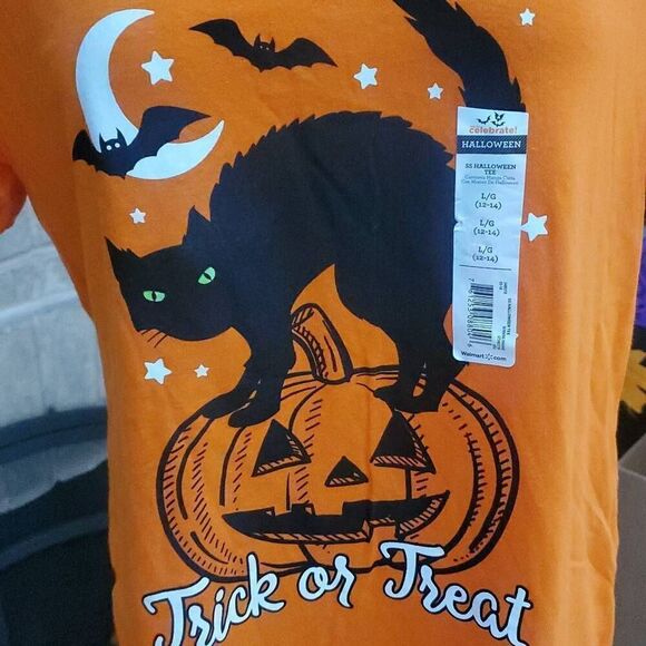 NWT CELEBRATE HALLOWEEN SHIRT - Picture 3 of 3